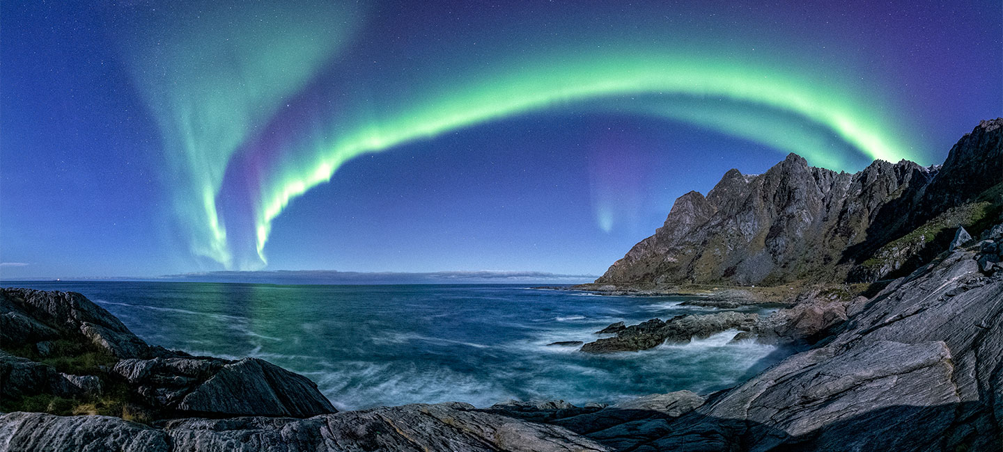 Aurora Arch Kunstværk af Frank Olsen – Unik Indretningstilføjelse