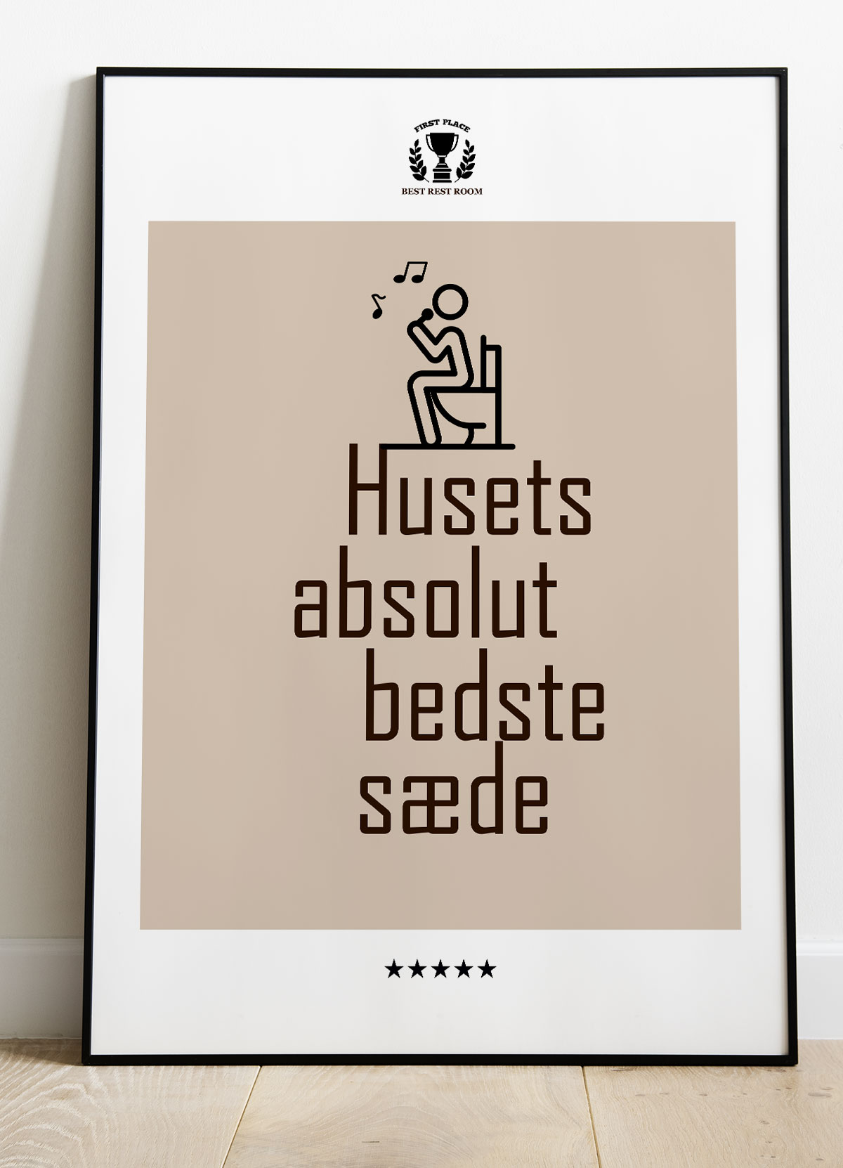 Toiletplakat "Husets Bedste Sæde" - Elegant Sandfarvet A4
