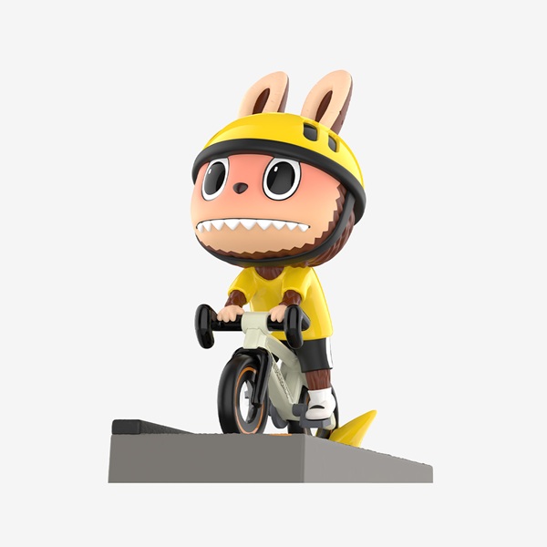 Labubu: The Monsters Summer Ride Figure