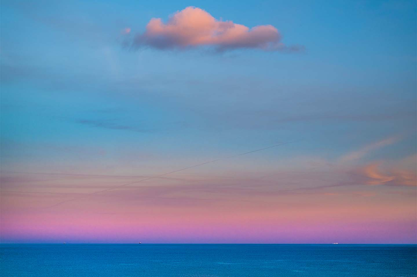 Lonely Sky   Klint Fotografi