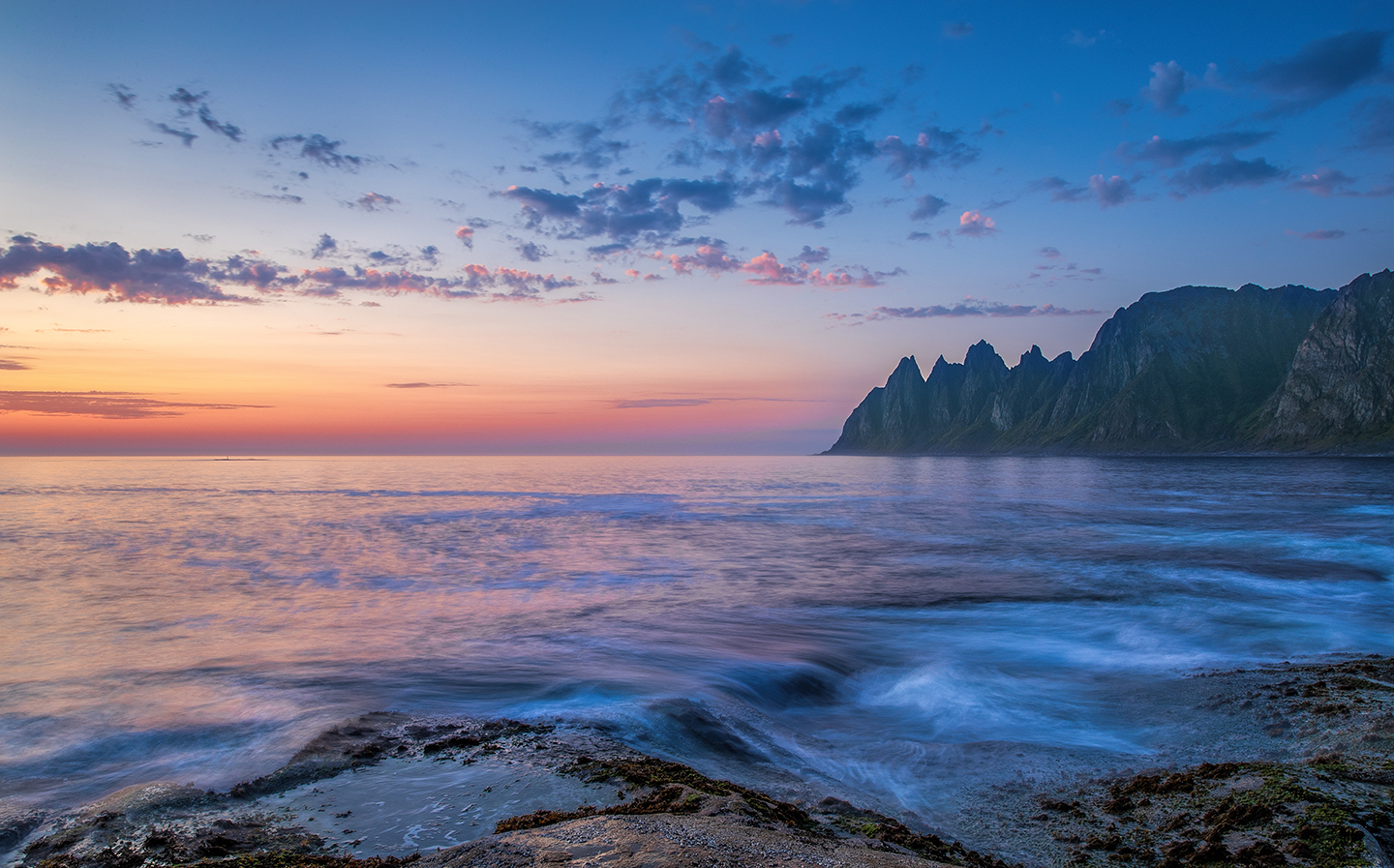 Senja Sunset – Unik Naturfotografi til Dit Hjem