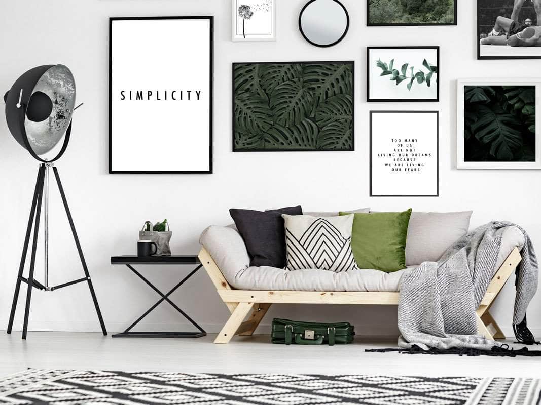 Skandinavisk Billedvæg med Citater – Minimalistisk Stil