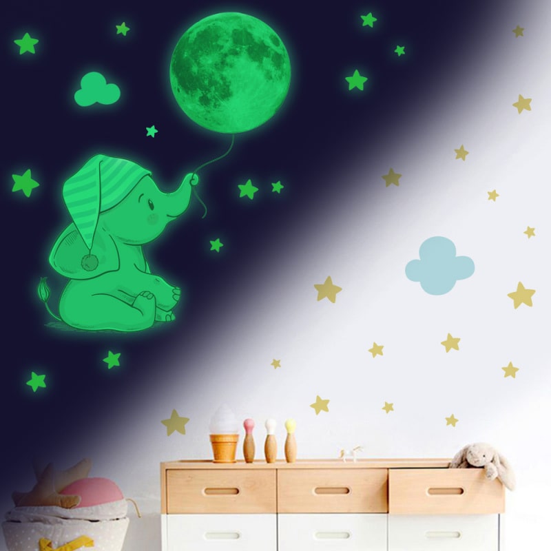 Sød selvlysende elefant wallsticker til børneværelset