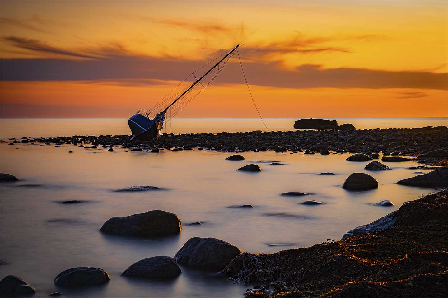 Strandet ved Solnedgang - Kunsttryk af Cato Johan Rød