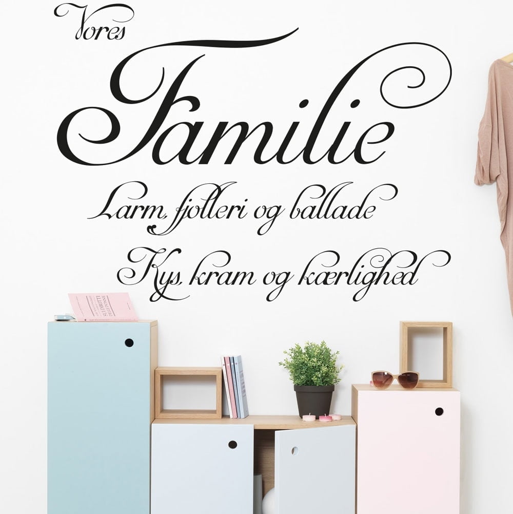Familie Wallsticker – Kys, Kram og Kærlighed til Hjemmet