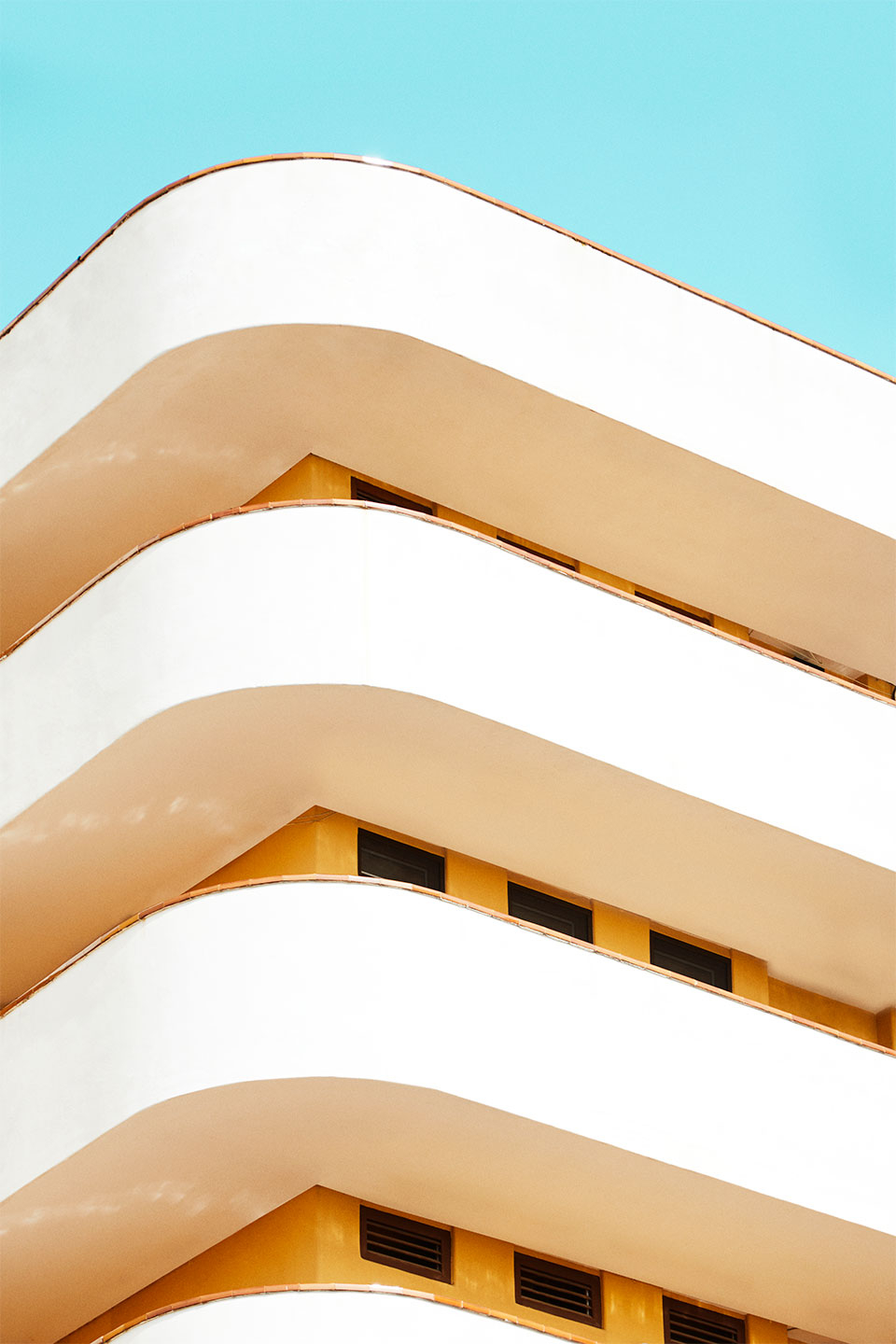 Yel – Unik Arkitektur Fotokunst til Dit Hjem