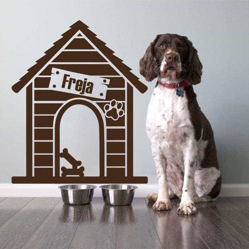 Personligt Vægklistermærke til Hundehus – Gør Dit Hjem Unikt!
