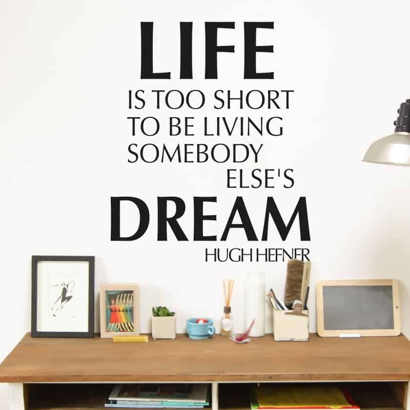 Inspirerende wallsticker: "Livet er for kort" til hjemmet