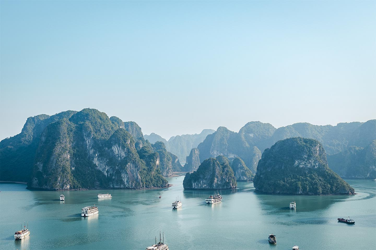 Morgenstemning fra Ha Long Bay - Smukt kunstværk til hjemmet