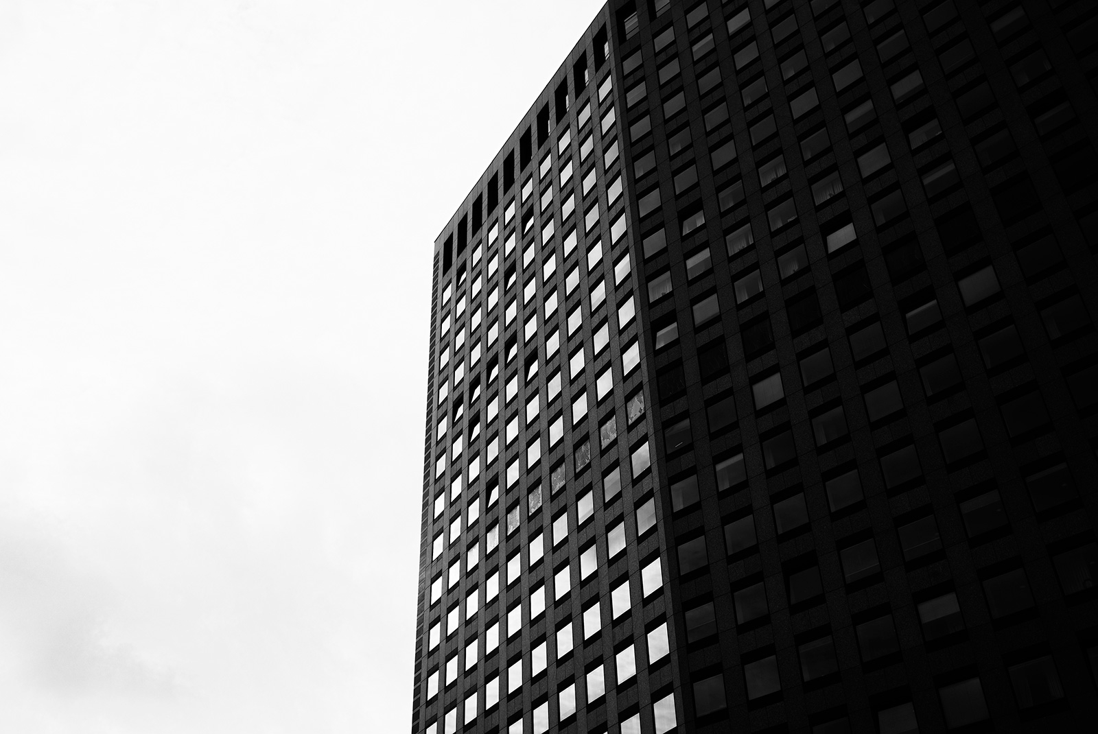 Moderne Sort-hvid Fotokunst af Jakob Evers – Arkitektur