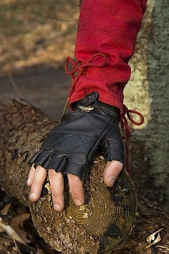 Celtic Leather Gloves  Black Epic Armoury  Medium  Live Rollespil
