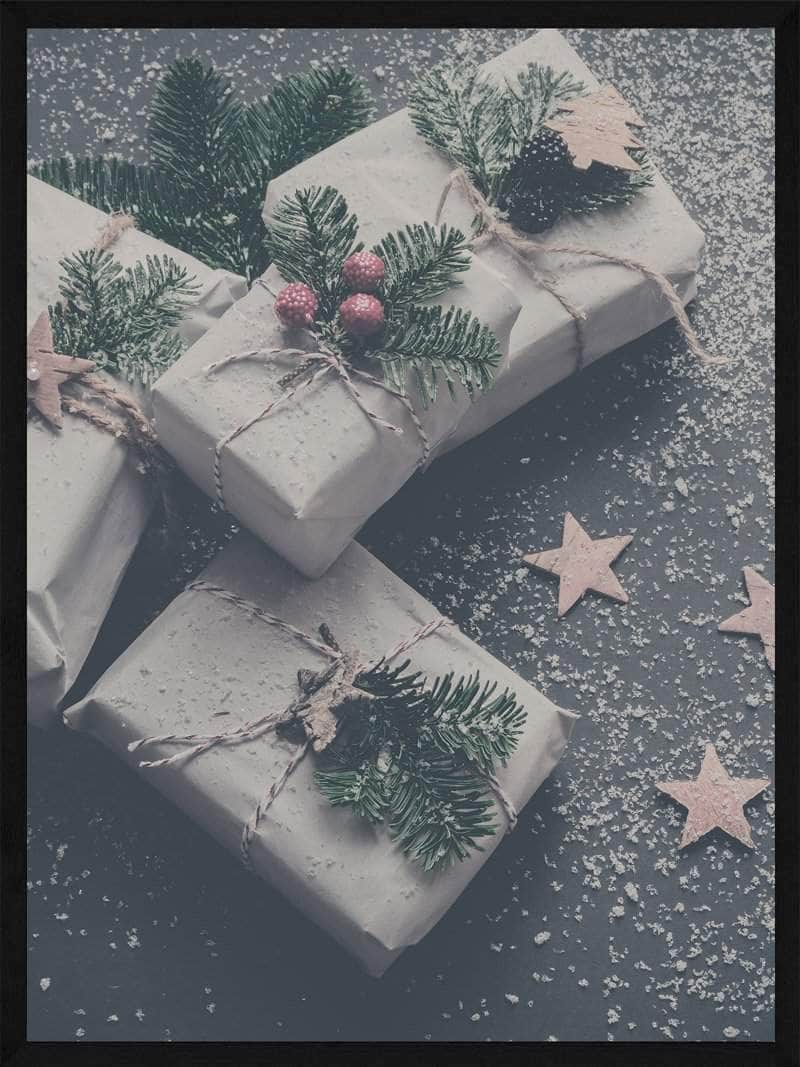 Juleplakat med Julegran og Pakker – Skab Julestemning!
