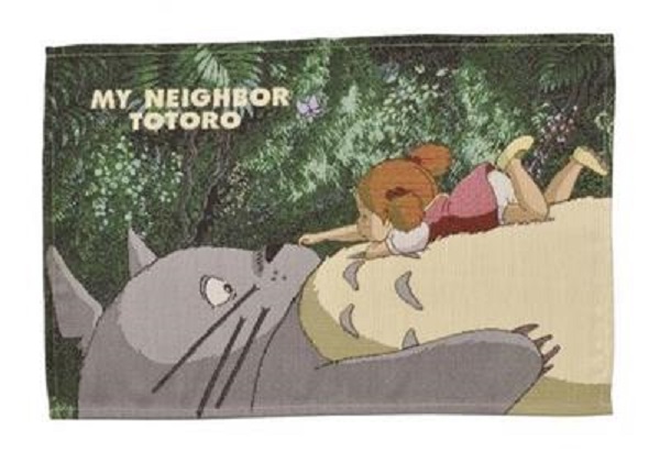 Studio Ghibli - My Neighbor Totoro Bordskåner: Mei Ligger